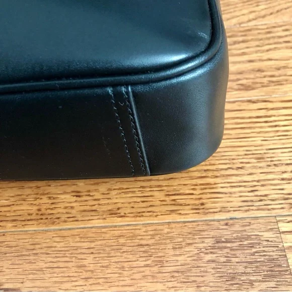 Ralph Lauren Smooth Leather Commuter Bag
Men's Black Leather Briefcase NWT - Picture 7 of 13